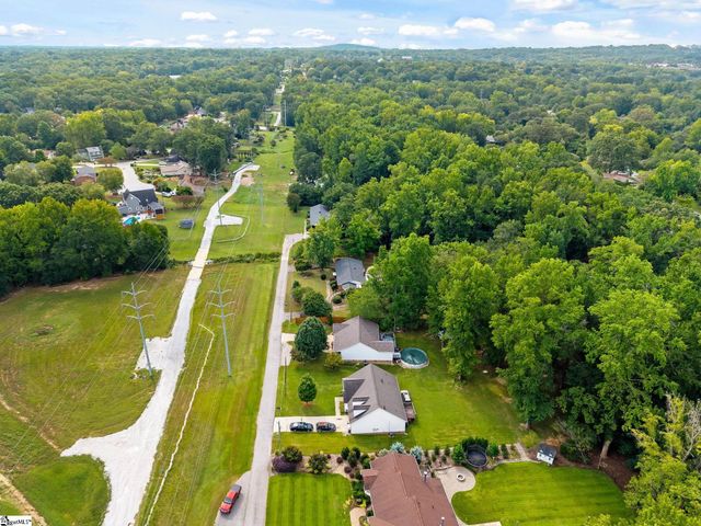 20 Driftwood Lane, Taylors, SC 29687