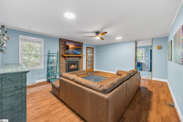 20 Driftwood Lane, Taylors, SC 29687