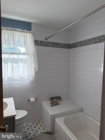567 MADDOCK RD, Springfield, PA 19064