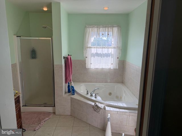 567 MADDOCK RD, Springfield, PA 19064