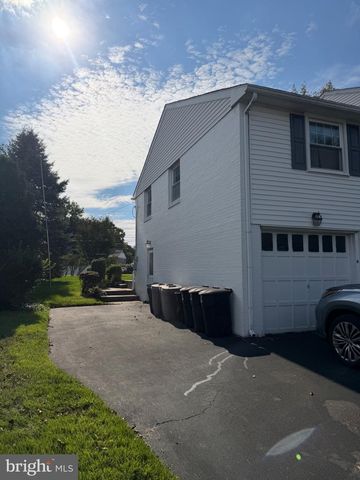 567 MADDOCK RD, Springfield, PA 19064