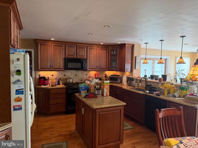 567 MADDOCK RD, Springfield, PA 19064