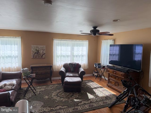 567 MADDOCK RD, Springfield, PA 19064