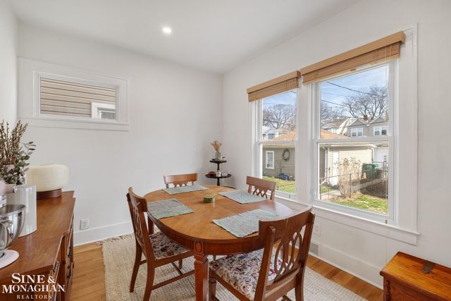 1108 Wayburn Street, Grosse Pointe Park, MI 48230