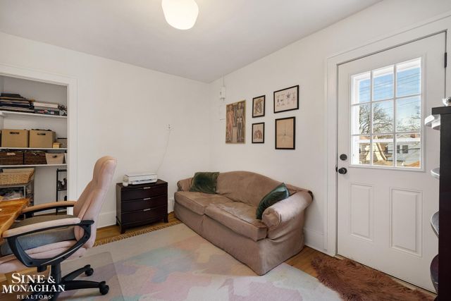 1108 Wayburn Street, Grosse Pointe Park, MI 48230