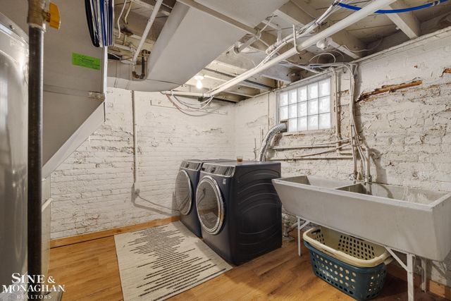 1108 Wayburn Street, Grosse Pointe Park, MI 48230