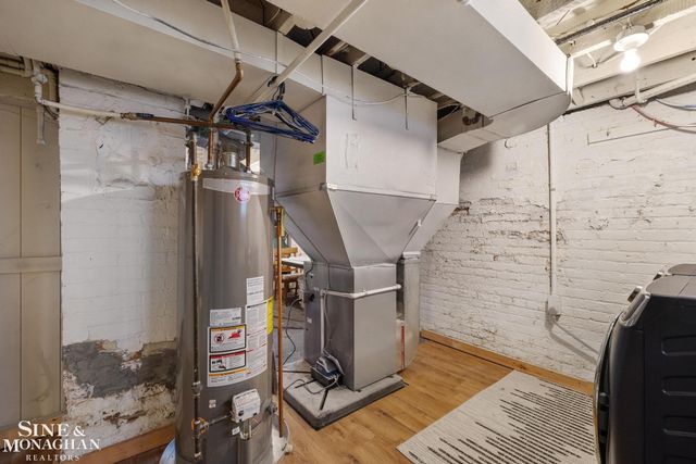 1108 Wayburn Street, Grosse Pointe Park, MI 48230