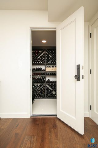 2209 S Main Ave Avenue, Sioux Falls, SD 57105