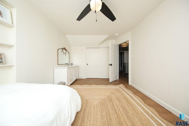 2209 S Main Ave Avenue, Sioux Falls, SD 57105