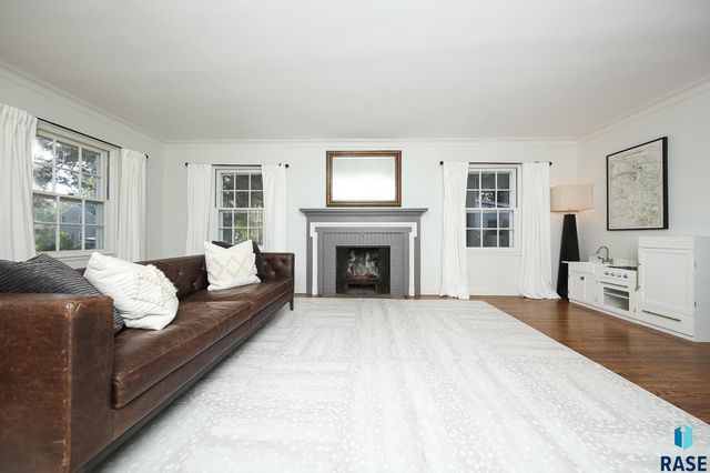 2209 S Main Ave Avenue, Sioux Falls, SD 57105