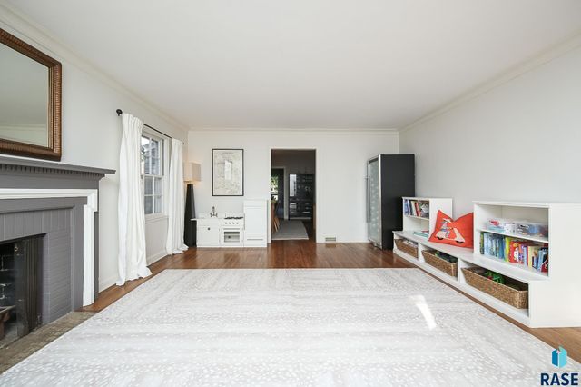 2209 S Main Ave Avenue, Sioux Falls, SD 57105