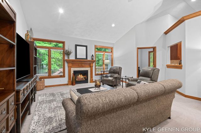 3000 Foxboro Lane, Park Twp, MI 49424