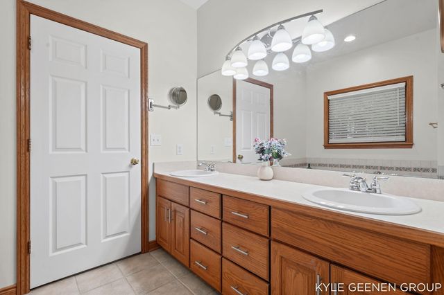 3000 Foxboro Lane, Park Twp, MI 49424