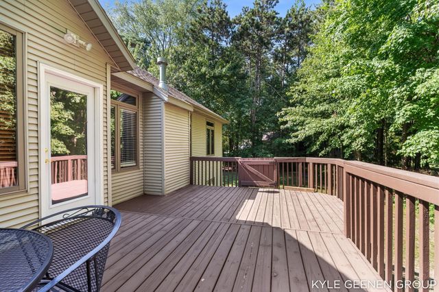 3000 Foxboro Lane, Park Twp, MI 49424