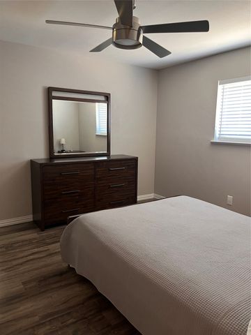 1706 Larkspur Drive, Arlington, TX 76013