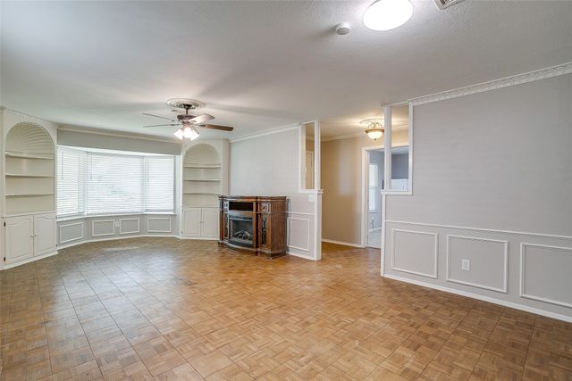 1706 Larkspur Drive, Arlington, TX 76013