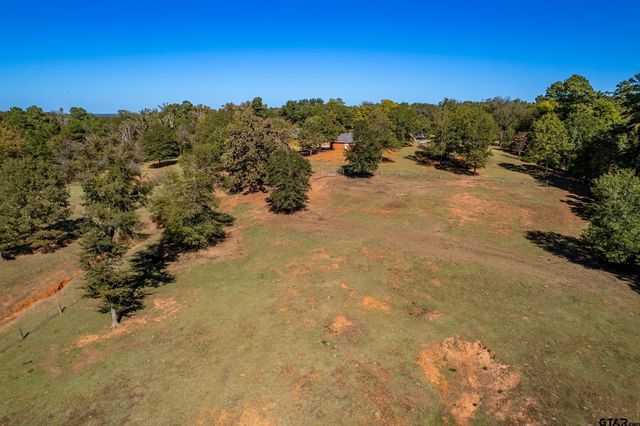 15198 E FM 16, Winona, TX 75792