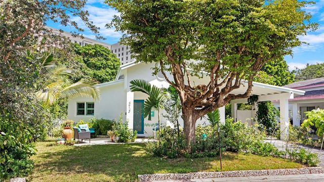 213 Florida Avenue, Coral Gables, FL 33133
