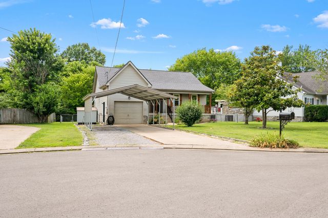 610 Nearlake Ct, La Vergne, TN 37086