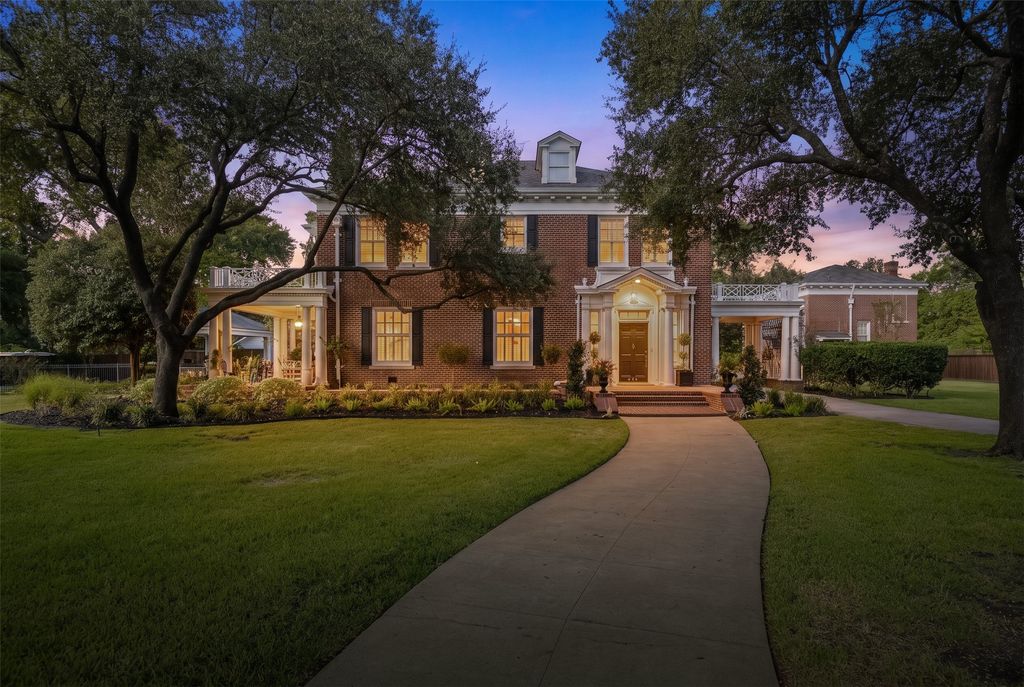 201 Overhill Drive, Waxahachie, TX 75165 — exterior