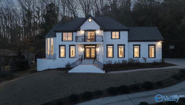 3034 Woodvue Road, Guntersville, AL 35976