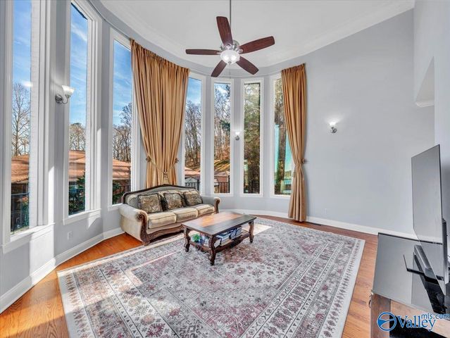 3034 Woodvue Road, Guntersville, AL 35976