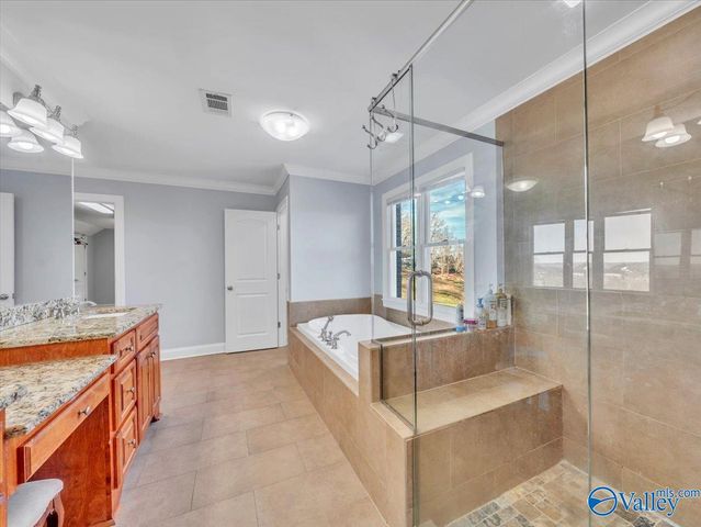 3034 Woodvue Road, Guntersville, AL 35976