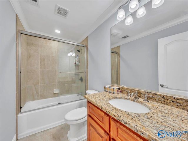 3034 Woodvue Road, Guntersville, AL 35976