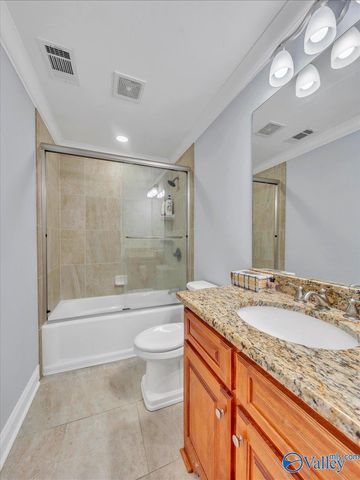 3034 Woodvue Road, Guntersville, AL 35976