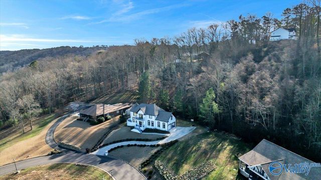 3034 Woodvue Road, Guntersville, AL 35976