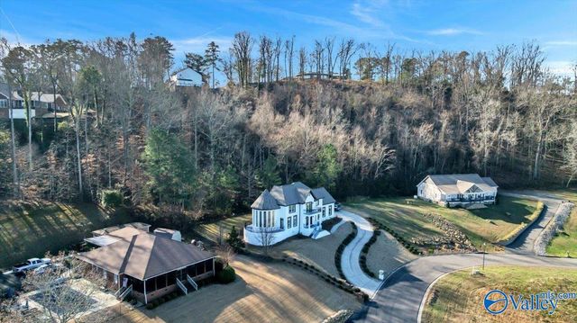 3034 Woodvue Road, Guntersville, AL 35976