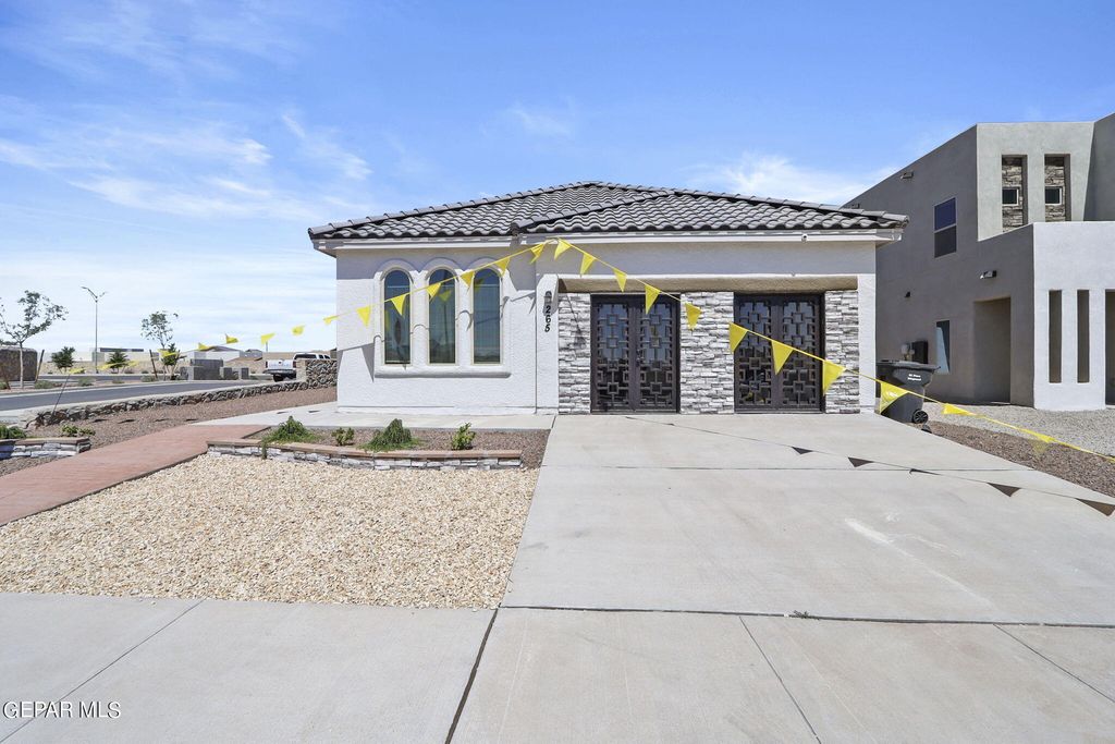 265 Adamtowne Drive, El Paso, TX 79928