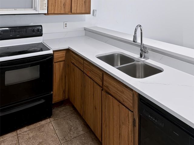 7083 Greenway Chase Street, Houston, TX 77072