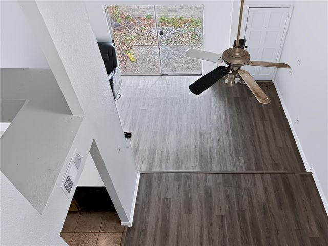 7083 Greenway Chase Street, Houston, TX 77072