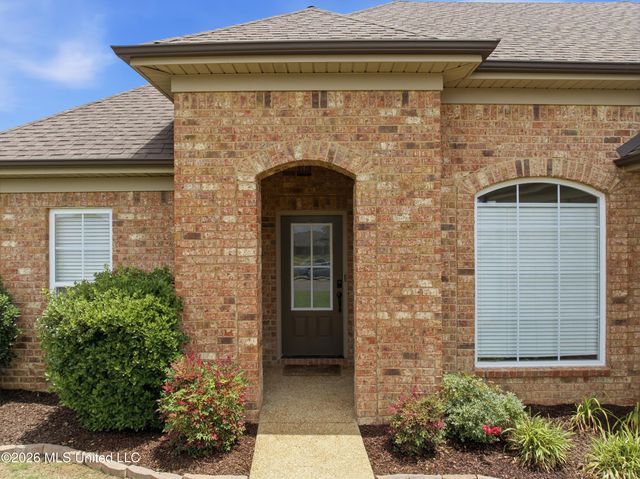 4208 Bramble Crest Drive, Southaven, MS 38672