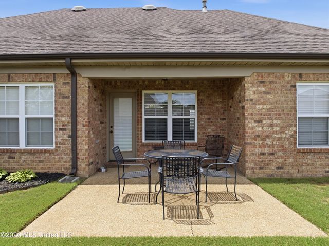 4208 Bramble Crest Drive, Southaven, MS 38672