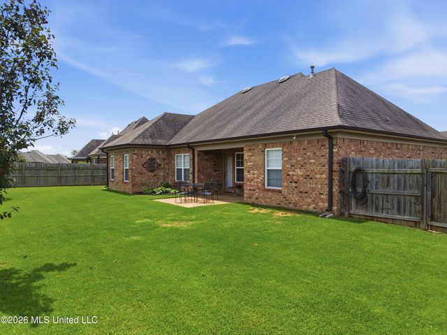 4208 Bramble Crest Drive, Southaven, MS 38672