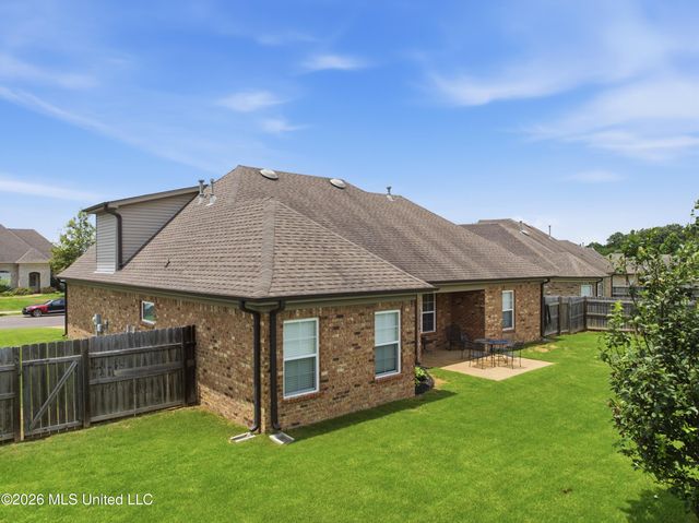4208 Bramble Crest Drive, Southaven, MS 38672