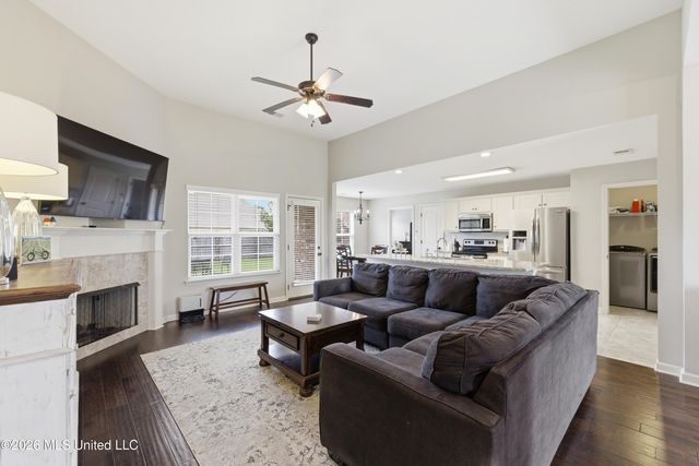 4208 Bramble Crest Drive, Southaven, MS 38672