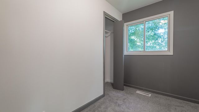 10611 Baker Place, Crown Point, IN 46307