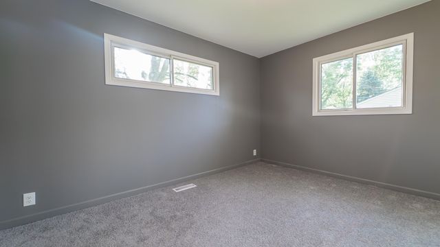 10611 Baker Place, Crown Point, IN 46307