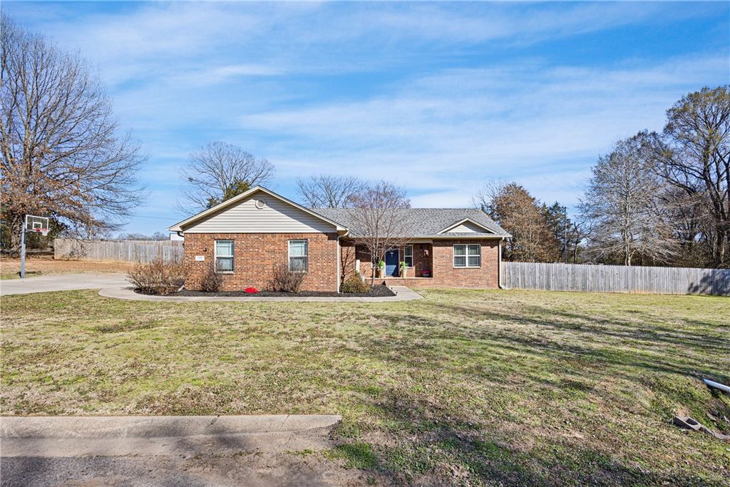 155 Quail Meadow Drive, Pottsville, AR 72858