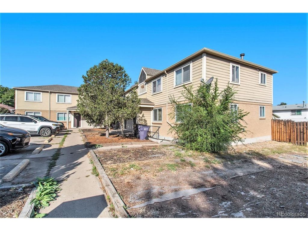 1145 Rosemary St 105, Denver, CO 80220