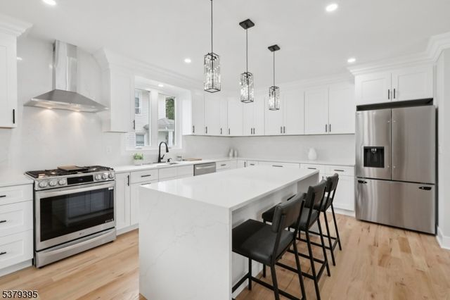 76 Elm Rd, Caldwell Boro Twp., NJ 07006