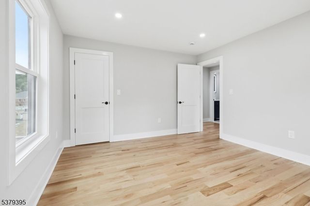 76 Elm Rd, Caldwell Boro Twp., NJ 07006