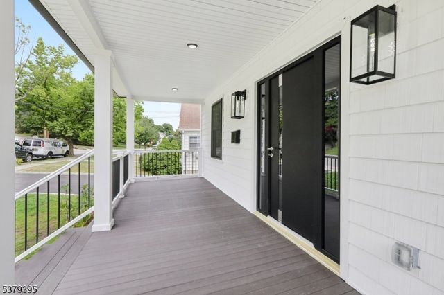 76 Elm Rd, Caldwell Boro Twp., NJ 07006