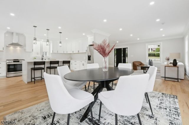 76 Elm Rd, Caldwell Boro Twp., NJ 07006