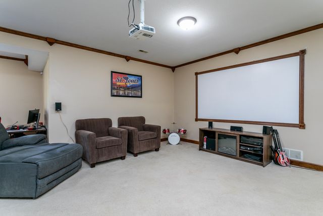 207 CARIBOU DR, Columbia, MO 65202