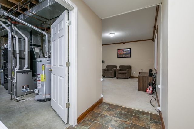 207 CARIBOU DR, Columbia, MO 65202