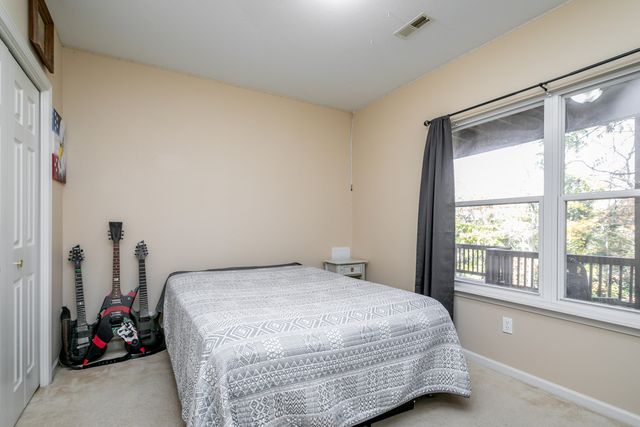 207 CARIBOU DR, Columbia, MO 65202